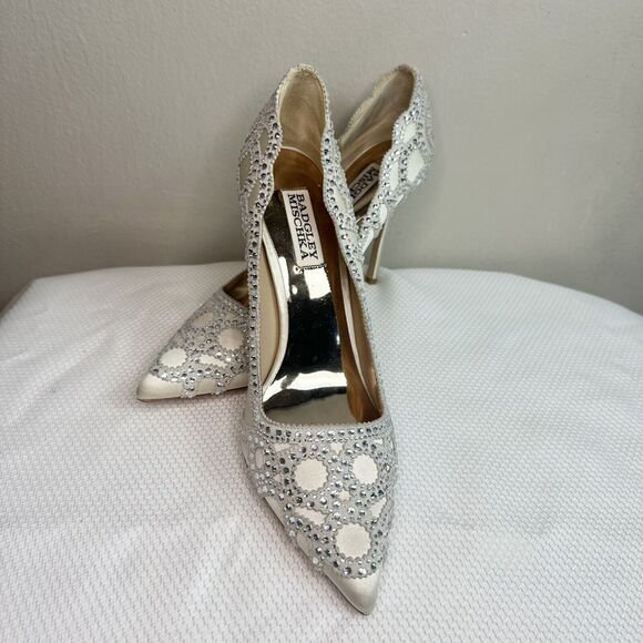 Badgley Mischka Shoes - Badgley Mischka Rouge Ivory Embellished Pointed Toe Pump Sz 8